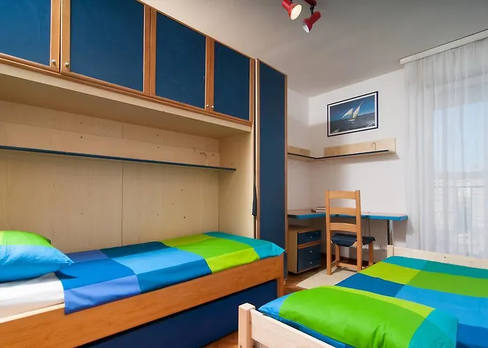 Definis 아파트 스플리트